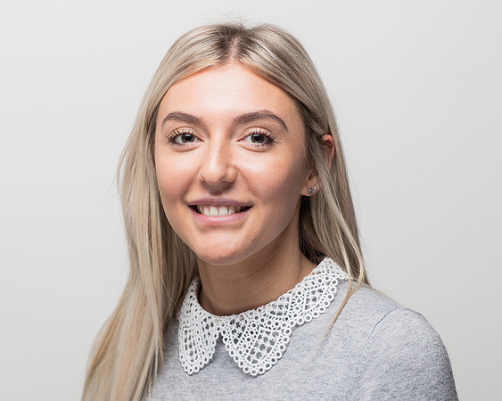 Alba Headshots-14