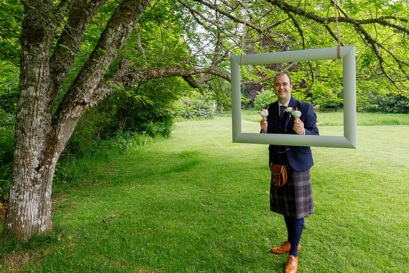 Dundee Wedding Photographer at Kinblethmont House