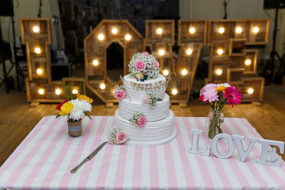 Dundee Wedding Photographer at Kinblethmont House