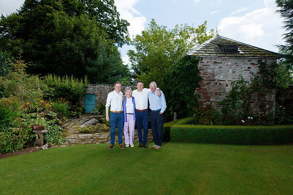 Family Portrait Photographer Dundee