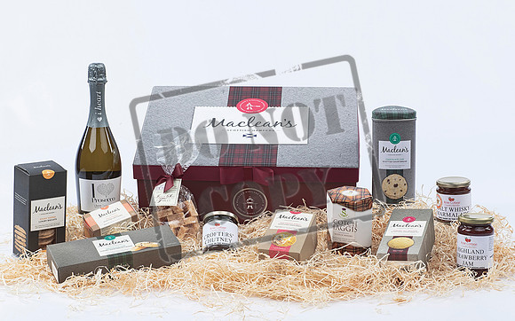 Hampers 16