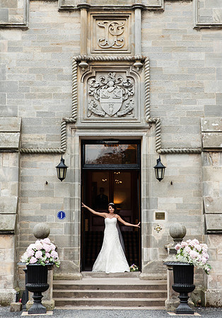 Kinnettles Castle Wedding.
