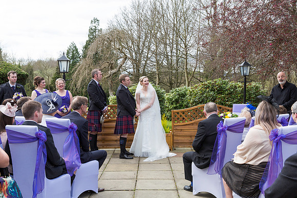 Dundee Wedding Photographer at Doubletree Hilton